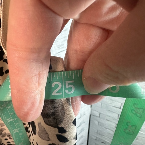 Lane Bryant sleeveless leopard print dress, midi, feminine button down plus size - Picture 7 of 10
